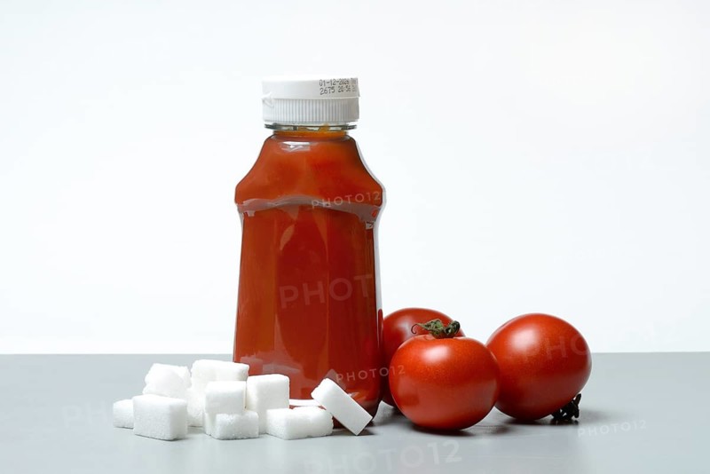 Ketchup, ketchup bottle with sugar cubes