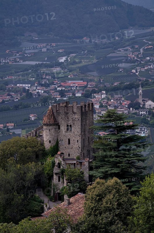 Brunnenburg Castle, Dorf Tyrol, Tirolo, South Tyrol, Autonomous Province of Bolzano, Italy