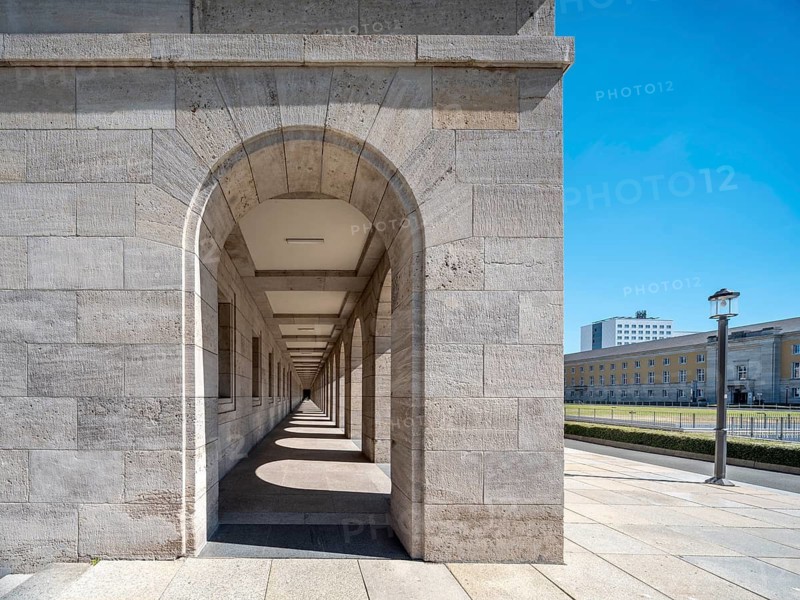 Arcades at the Thuringian State Administration Office, built as a Gauforum in the Third Reich, Weimar, Thuringia, Germany