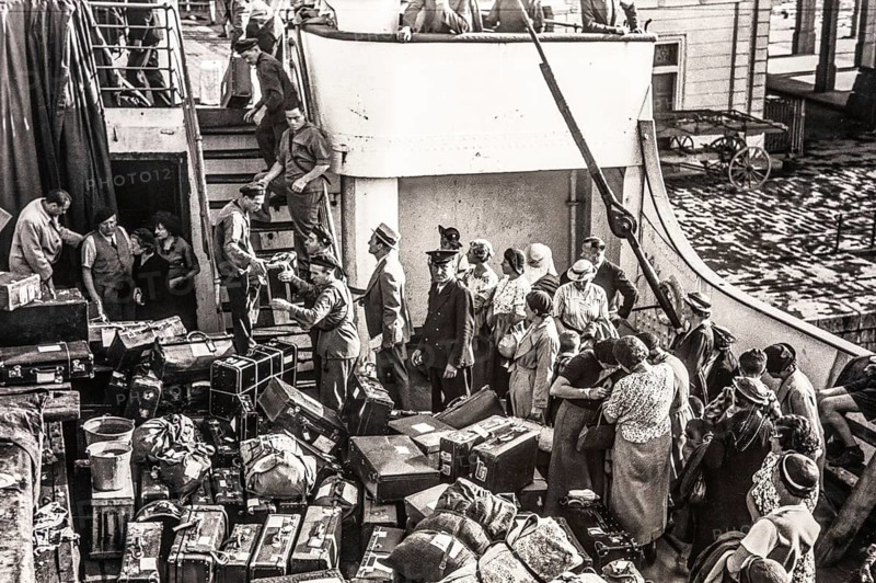 Arrival in New York, FENIX, museum about migration, in a historic warehouse in Katendrecht, hub for overseas emigrants, Rotterdam, the Netherlands