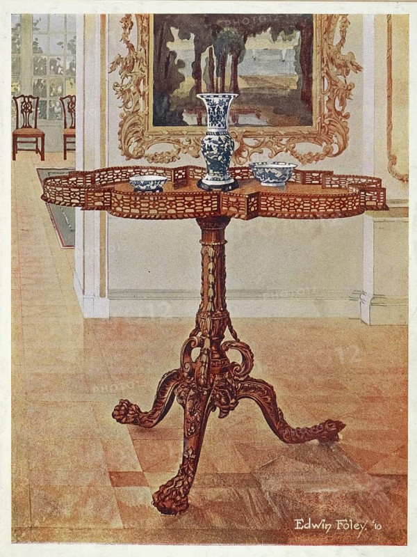 Furniture around the turn of the century 1900, Shaped gallery table with fretsaw edge (1910, 1911), Shaped fret-rimmed gallery table (1910, 1911) .jpg