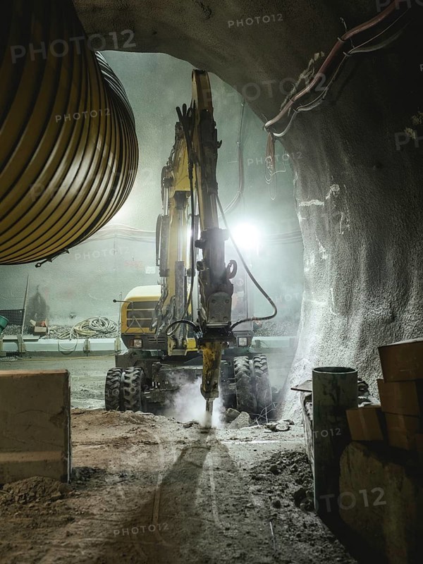 Construction work on a cross-passage in a tunnel section in construction lot H53, Brenner Base Tunnel, Tyrol, Austria