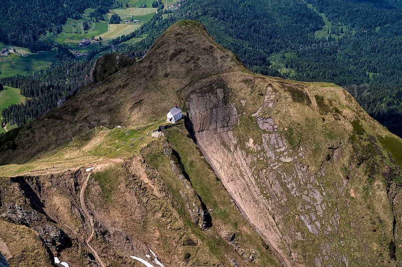 View from the Pilatus to Klimsenkapelle, also Klimsenhornkapelle, Sattel des Klimsen, Klimsenhorn, Canton Lucerne, Switzerland