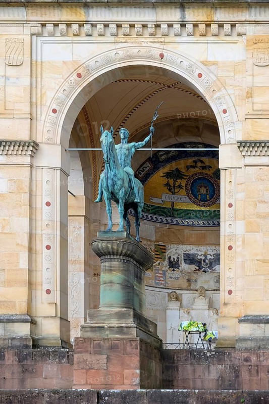 Equestrian figure Victory and Peace Monument, Edenkoben, Southern Palatinate, Palatinate, Rhineland-Palatinate, Germany