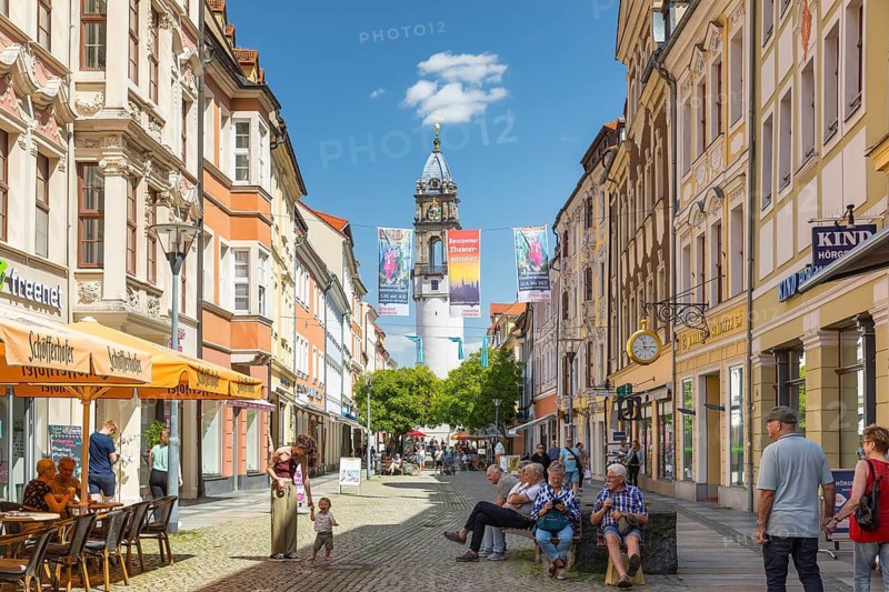 Reichenstraße pedestrian zone with Reichenturm, Bautzen, Upper Lusatia, Saxony, Germany