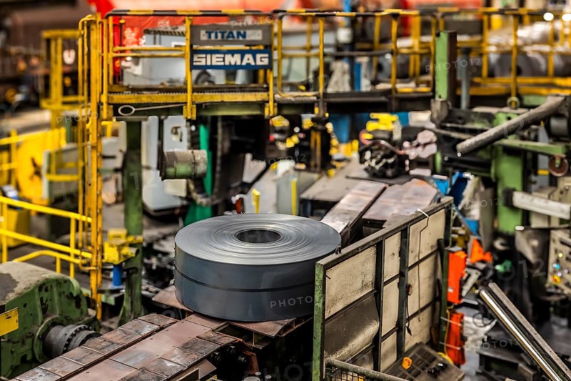 ThyssenKrupp hot rolling mill, removal and packaging of the produced coils on a panel belt, Hohenlimburg, Hagen, North Rhine-Westphalia, Germany
