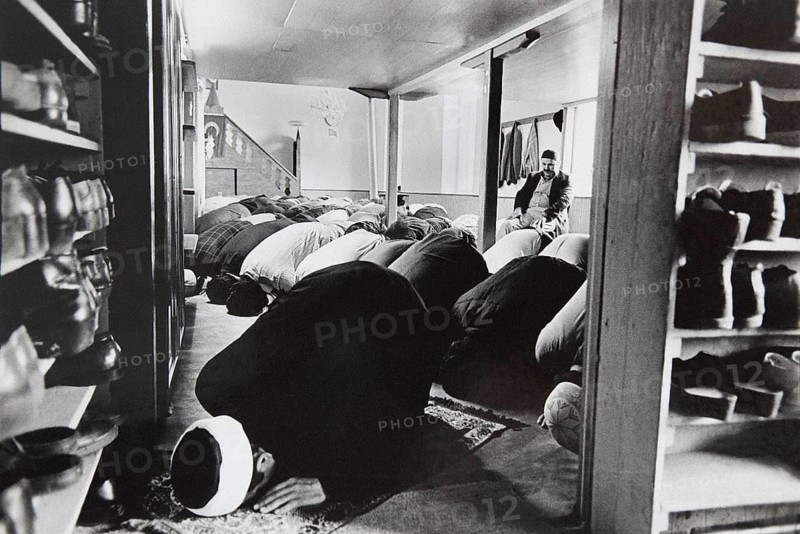 Hodscha Mehmet Özdemir prays during Friday prayers in a mosque in Essen, Essen, Germany