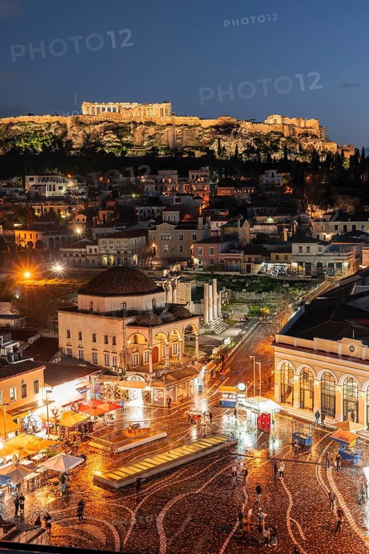View over the old town of Athens, Tzisdarakis Mosque and Acropolis, illuminated Monastiraki Square, blue hour, Athens, Attica, Greece