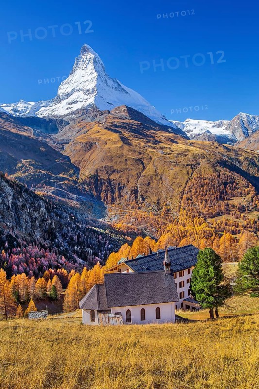 Autumn landscape with chapel on the Riffelalp and Matterhorn 4478m, Zermatt, Mattertal, Valais, Switzerland