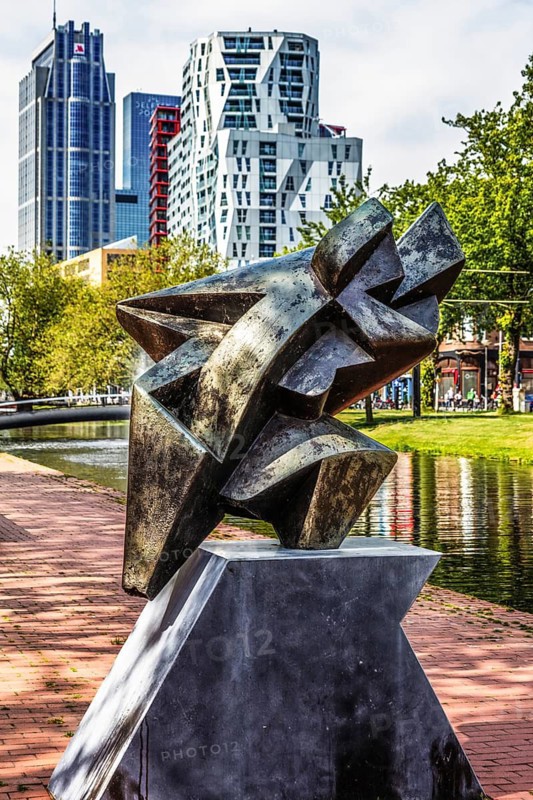 Sculpture The Farewell to Umberto Mastroianni, Italy 1955, sculpture route along the Westersingel, Rotterdam, the Netherlands