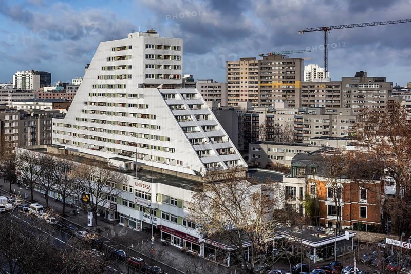Terrassenhaus Kleiststraße residential and commercial building, Schöneberg, Berlin, Germany
