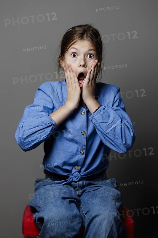 Girl, 8 years old, shows her emotions, Bonn, 04.10.2023