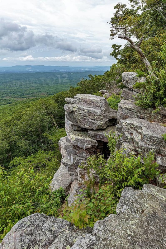 Overlook along the Pulpit Rock Trail in Cheaha State Park, Alabama, USA
