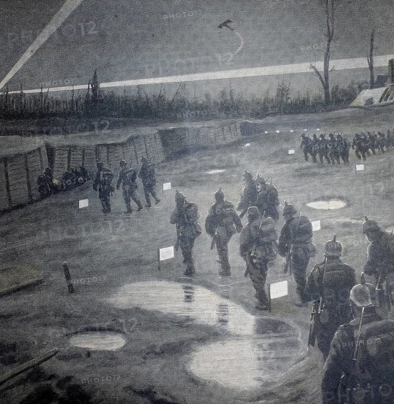 World War 1, nocturnal relief of the front line in the west, the white boards on the ground serve as signposts in the darkness (original picture text from 1915, original colouring), illustration, reproduction from a 19th century original. Authentic, file restored for optimal use, exact date of original unknown, Historical, Soldiers marching through trenches in the moonlight, tense wartime atmosphere