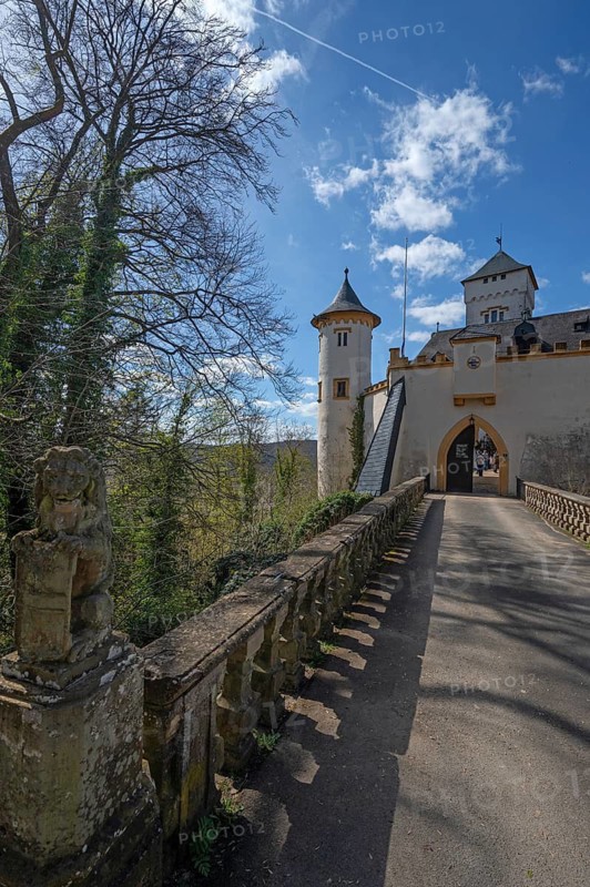 Greifenstein Castle with access bridge, mentioned in 1172, owner since 1691 the Counts of Stauffenberg, Heiligenstadt, Upper Franconia, Bavaria, Germany