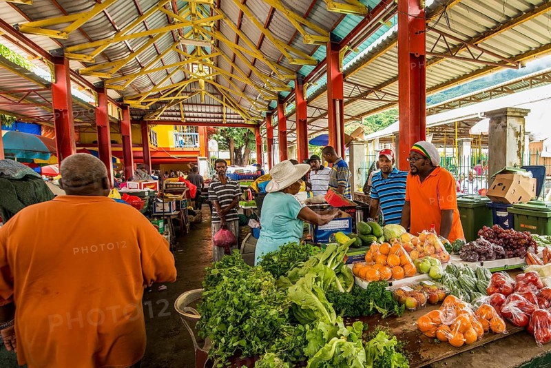 Gemüse und Obst auf dem Sir Selwyn Selwyn, Clarke Market, Victoria, Mahe, Republik Seychellen, Indischer Ozean