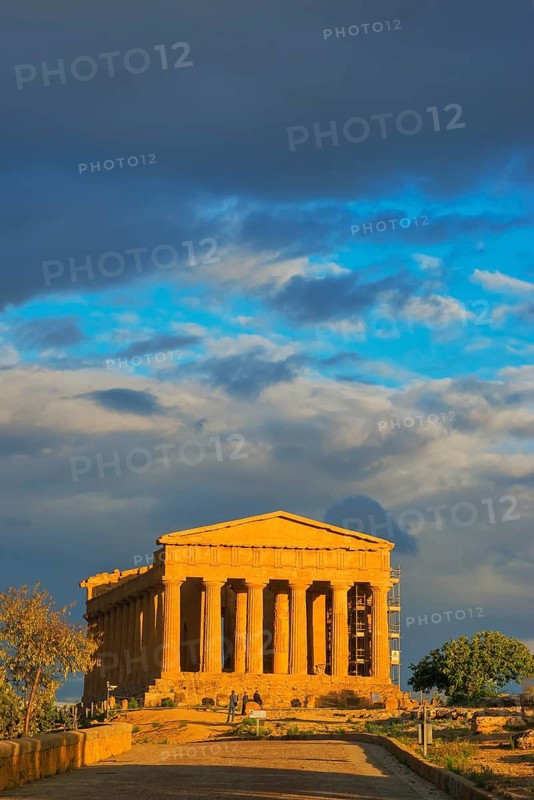 Temple of Concordia, Valley of the Temples, Agrigento, Sicily, Italy