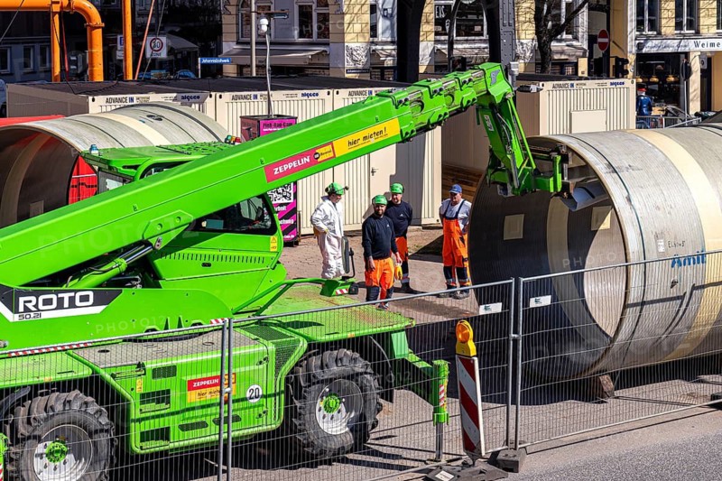 Road construction on the sewer system at Johannisbollwerk on the Elbpromenade, Hamburg, Germany