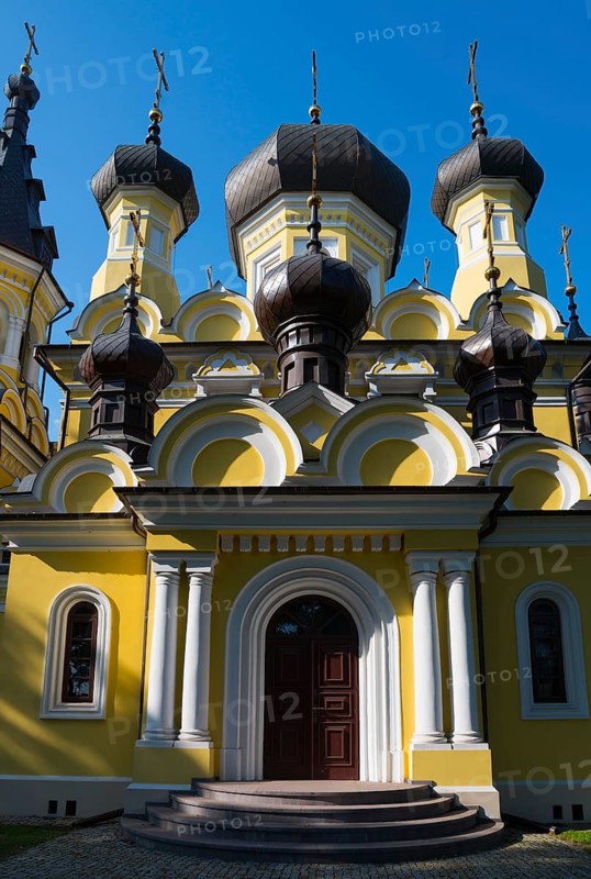 Detail of the entrance to an Orthodox church with striking onion domes, Church of the Assumption, Hrubieszów, Hrubieszow, Hrubieszowski Province, Lublin Voivodeship, Poland