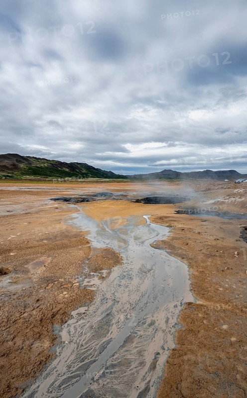 Steaming hot springs, Hverarönd geothermal area, also Hverir or Namaskard, Northern Iceland, Iceland