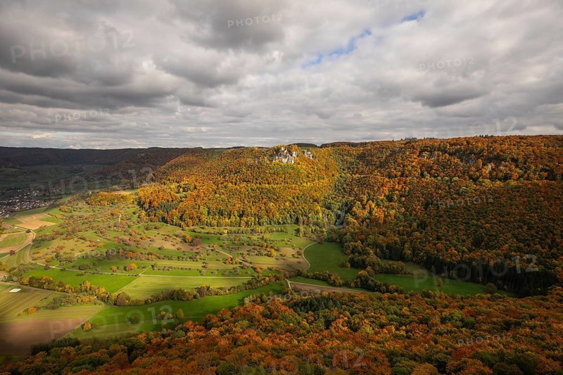 Indian summer on the Swabian Jura in the Nenninger Valley with the ruins of Reussenstein Castle