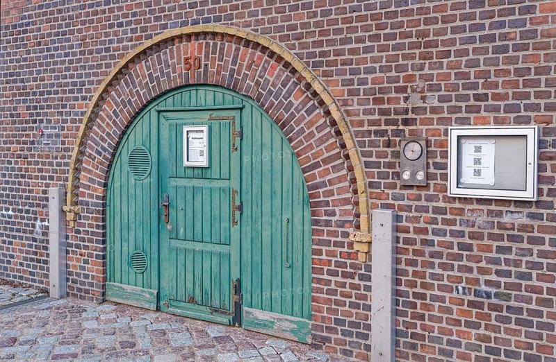 Entrance to the Stralsund pilot house, a heritage-protected building in the port of the city of Stralsund, with the postal address Hafenstraße 50. It is used as a port office. Stralsund, Mecklenburg-Western Pomerania, North Germany, Germany