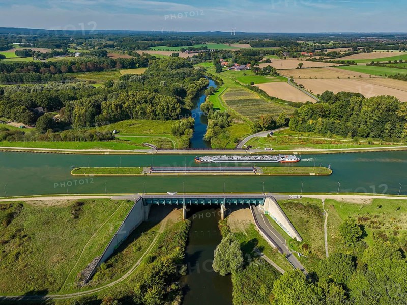 Olfen, North Rhine-Westphalia, Germany - Lippe, foreground canal bridge Lippe Neue Fahrt, Dortmund-Ems Canal (DEK), rear left KLA Dattelner Mühlenbach