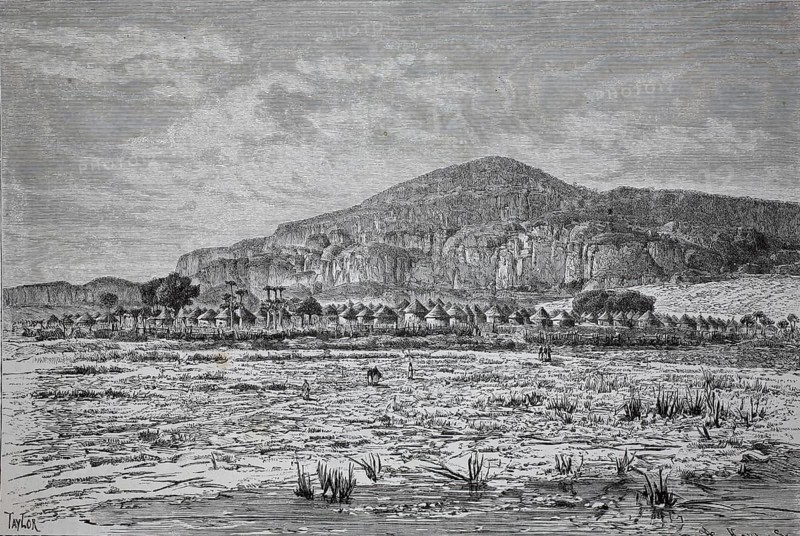 The village of Solinta in South Africa, 1890, cottages with round roof, arid landscape, illustration, reproduction from a model from the 19th century. Authentic, file restored for optimal use, exact date of original unknown, Historical, A landscape with huts in the foreground and a hill in the background