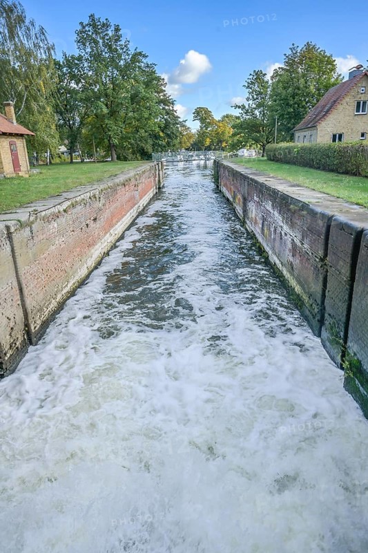 Woltersdorfer Altkanal, Plauer Schleuse, Plaue, Brandenburg, Germany