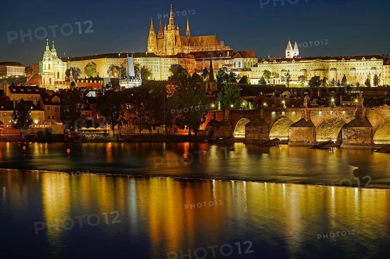 Architecture, building, Charles Bridge, Hradcany, night view, castle town, Prague, Czech Republic