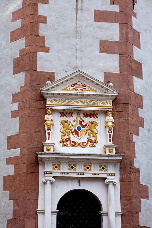 Coat of arms on the Alfeld city hall, 16th century, Alfeld, Leine, Lower Saxony, Germany, Europe, Wappen über dem Eingang zum Rathaus, 16. Jahrhundert, Alfeld an der Leine, Niedersachsen, Deutschland, Europa
