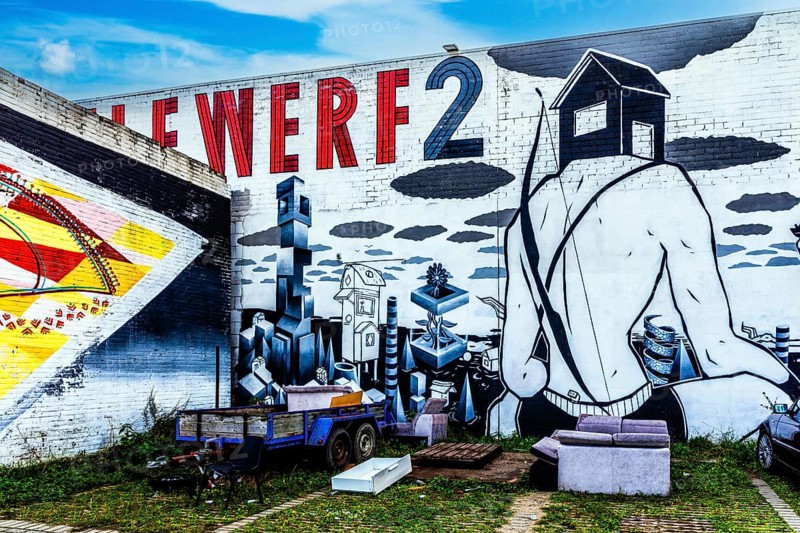 Outsider Street Art, outer wall of former Keilewerf 2, M4H area, Merwe-Vierhavens, artists Antoine Monod de Froideville and Marijn Gronert, Rotterdam, Netherlands