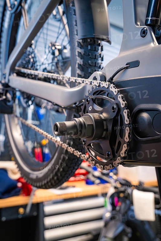 Detailed view of a bicycle chain drive in a workshop environment, Waldbike Manufaktur, bicycle workshop, Calw, district of Calw, Black Forest, Germany