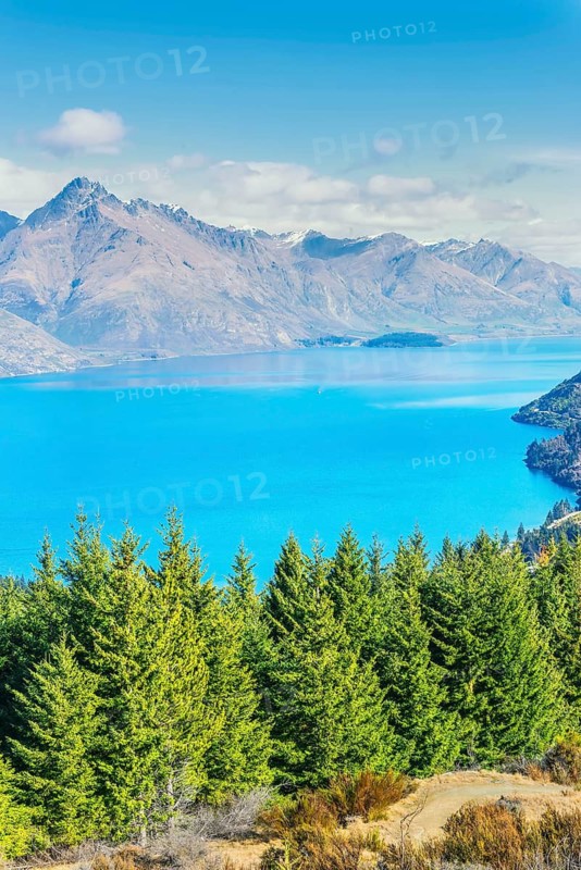 View across Lake Wakatipu and Remarkables Mountain Range, Queenstown, South Island, New Zealand
