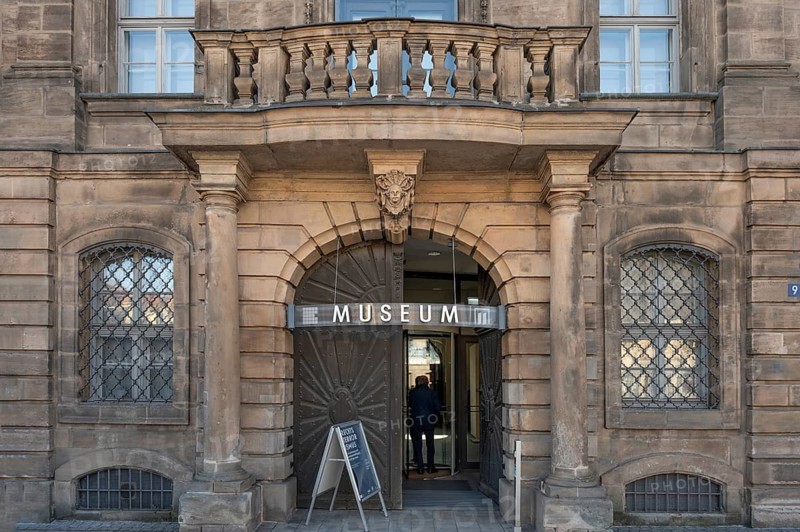 Entrance portal of the city museum, former old town hall, baroque building from 1733-1740, Erlangen, Middle Franconia, Bavaria, Germany