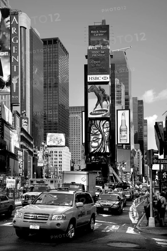 Rush hour in Times Square, New York City, USA