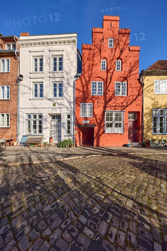 Historic houses, street An der Obertrave, Old Town, Hanseatic City of Lübeck, independent city, Schleswig-Holstein, Germany