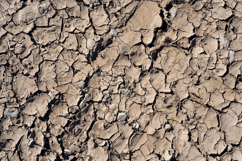 Dry puddle