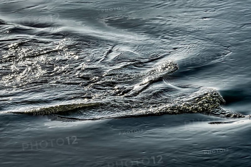 Waves on the Weser River, Wesertal, Weserbergland, Germany