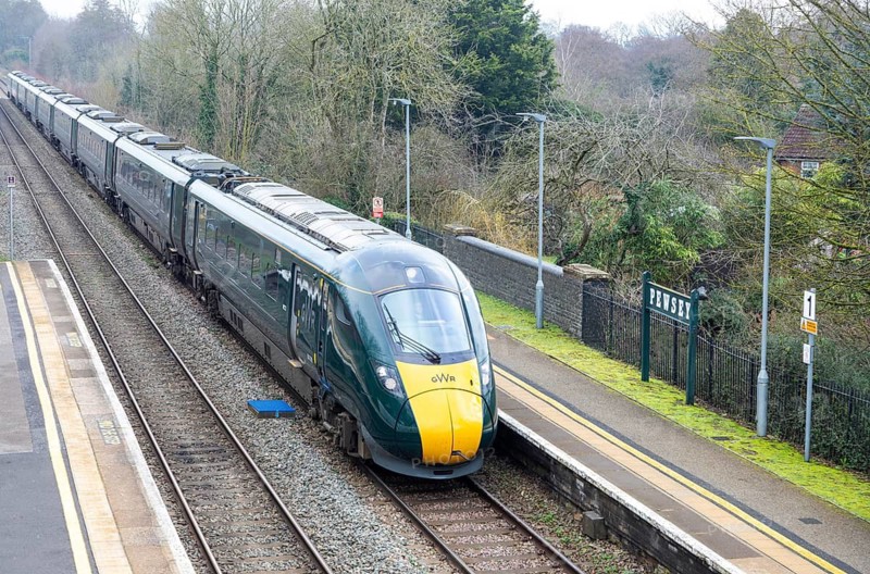 Great Western railway British Rail Class 800 Intercity Express Train arriving at platform of railway station, Pewsey, Wiltshire, England, UK