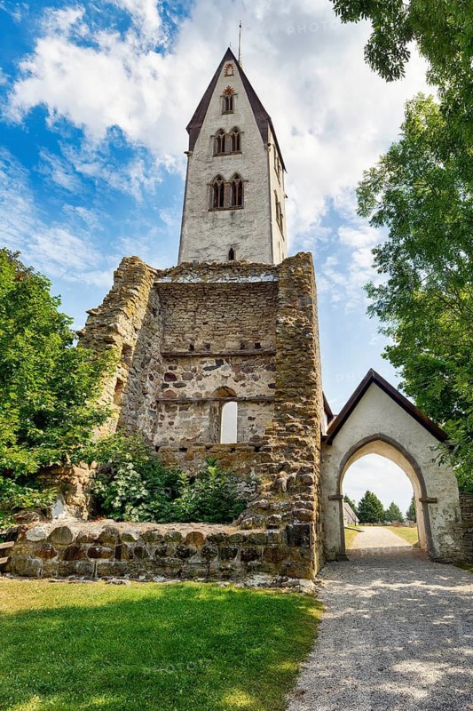 Gothem Castle medieval defence tower, ruins, church of Gothem, stone country church, portal, east coast, island of Gotland, Sweden