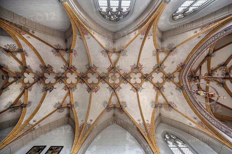Ribbed vaulted vaulting with painting in the nave of the Church of the Assumption of Mary, late Gothic Saalkirche, Erlach district of Simbach am Inn, Lower Bavaria, Germany