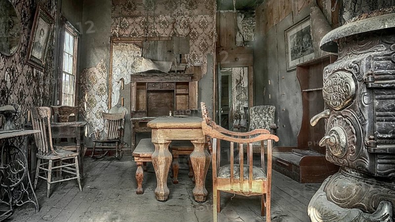 USA, California, Bodie, former gold mining town, old living room, Bodie, California, USA