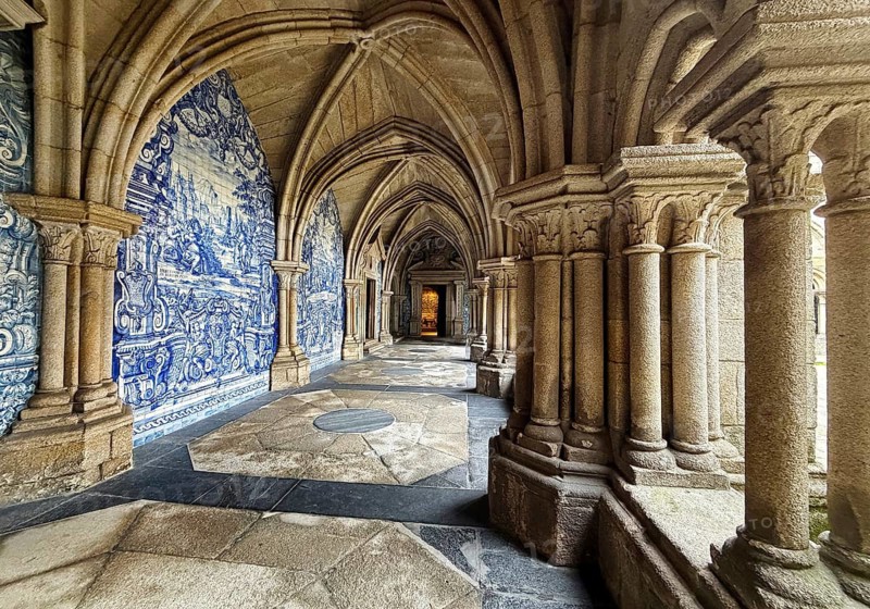 The Gothic cloister of Porto Cathedral was decorated with blue and white azulejos tiles, Sé do Porto, Portugal