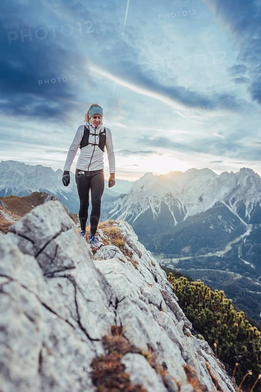 Trail running on the Grubigstein in the Tiroler Zugspitzarena in Tyrol in the Alps in Austria