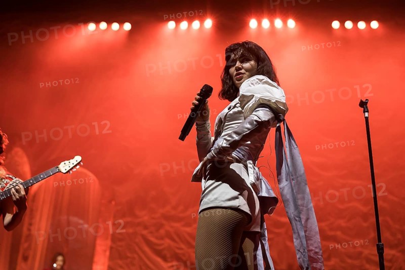 Abigail Morris, singer of The Last Dinner Party live at the Berlin velodrome on 22.02.2026