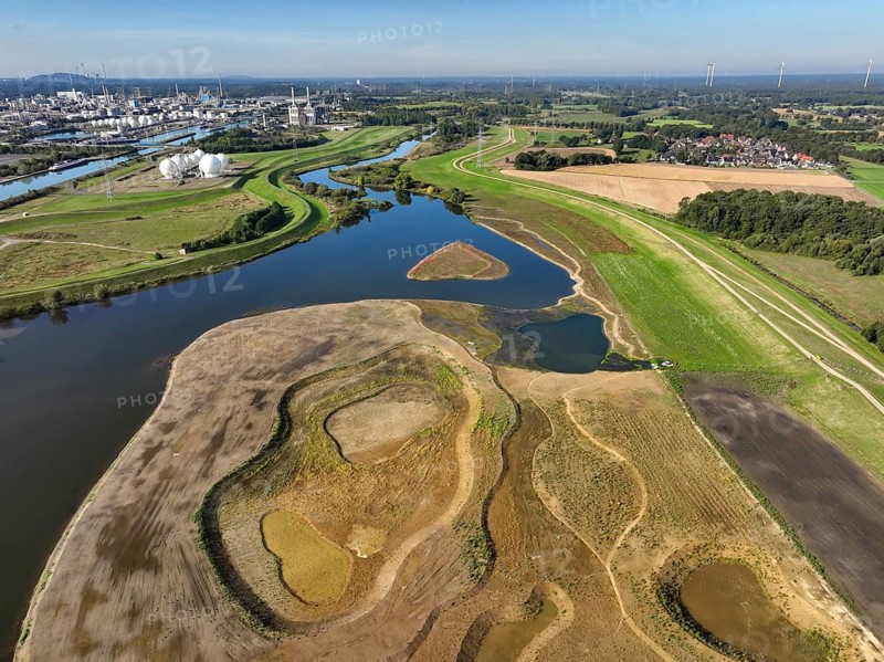 Haltern-Marl, North Rhine-Westphalia, Germany - Lippe, flood protection in the Haltern-Lippramsdorf-Marl area (HaLiMa) . Flood protection on the River Lippe by relocating the dyke and thus extending the floodplain. Marl Chemical Park at the back