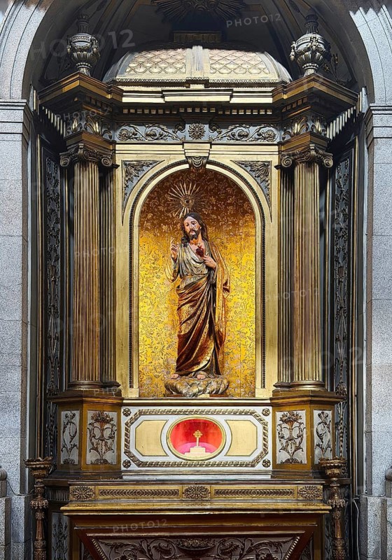 Sacred artwork in the Igreja da Santíssima Trindade, Church of the Holy Trinity, Porto, Portugal