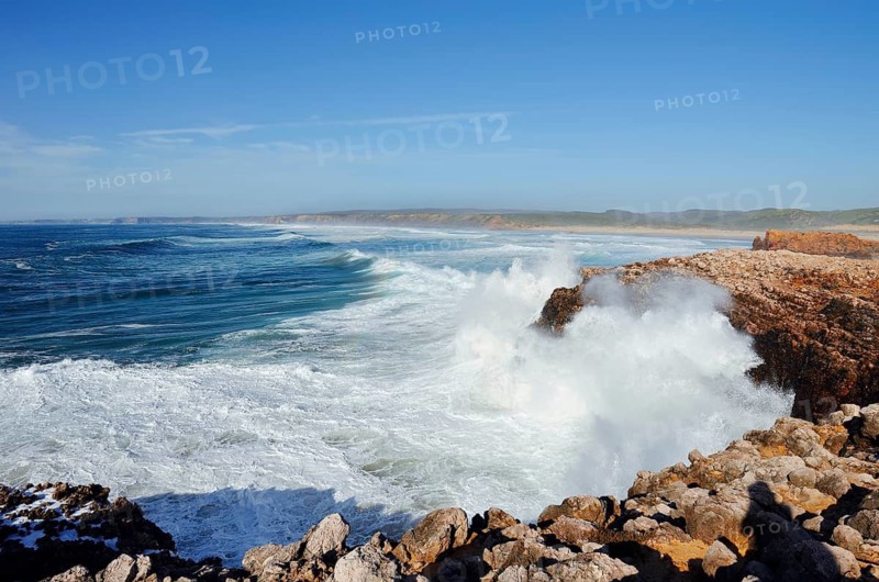 Surf on the Rocky Coast, Carrapateira, Parque Natural do Sudoeste Alentejano e Costa Vicentina, Algarve, Portugal