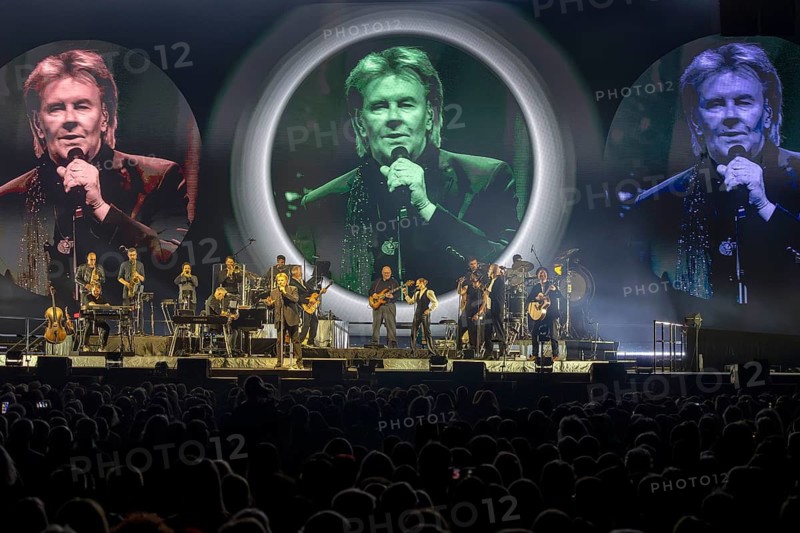 Howard Carpendale singer, pop, folk music, my farewell tour, live on 16.04.2026, Uber Arena, Berlin, Germany < english> Howard Carpendale, singer, pop, folk music, my farewell tour, live on April 16th, 2026, Uber Arena, Berlin, Germany